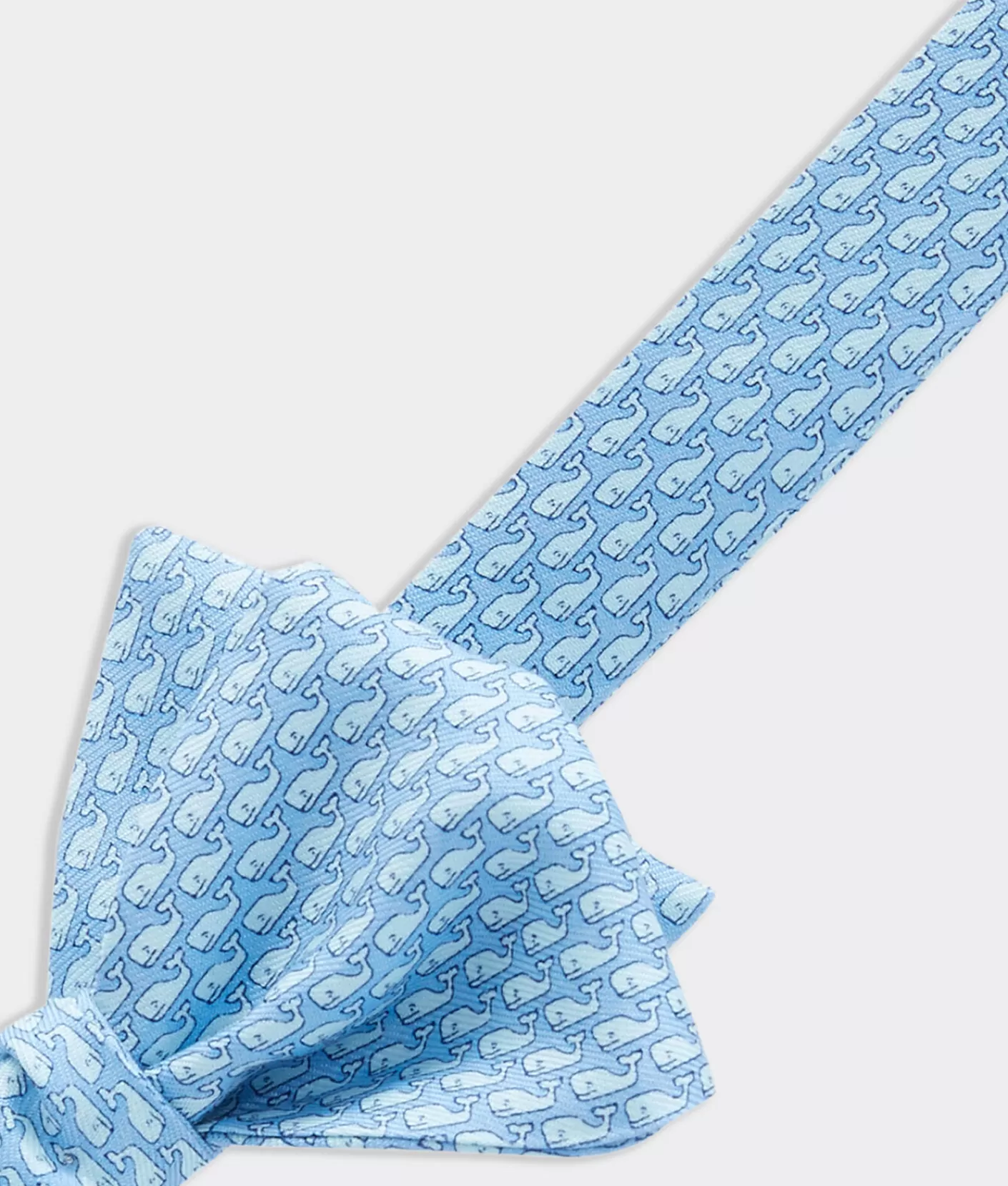 Vineyard Vines Vineyard Whale Bow Tie< Ties and Bow Ties