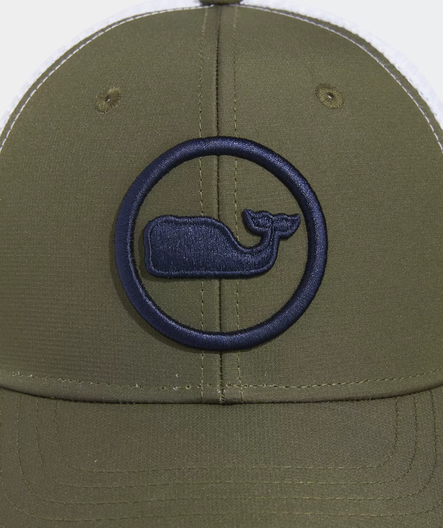 Vineyard Vines Whale Dot Performance Trucker Hat< Hats