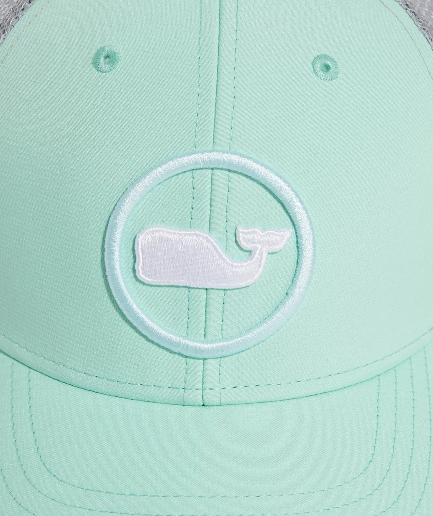 Vineyard Vines Whale Dot Performance Trucker Hat< Hats